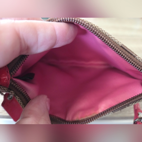 Coach Brown Signature Canvas Wristlet with Red Trim - Picture 3 of 6